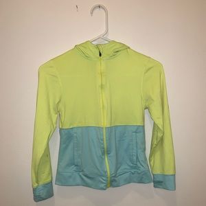 Light weight jacket for running